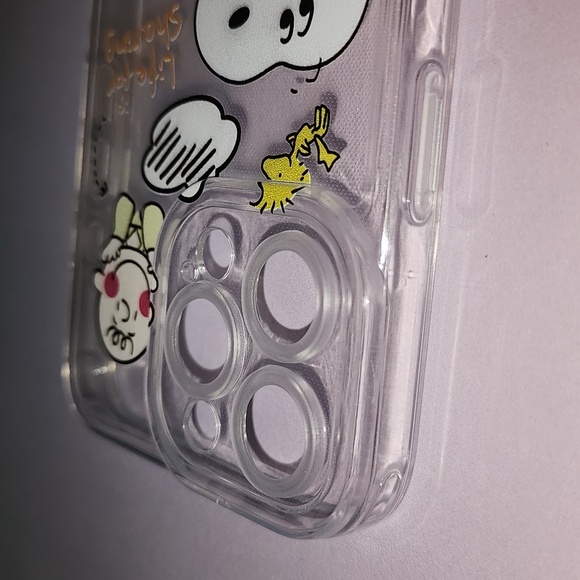 Brand new Apple IPhone 🍎 16 Pro Max Peanuts Snoopy soft Silicone Phone - Picture 6 of 7